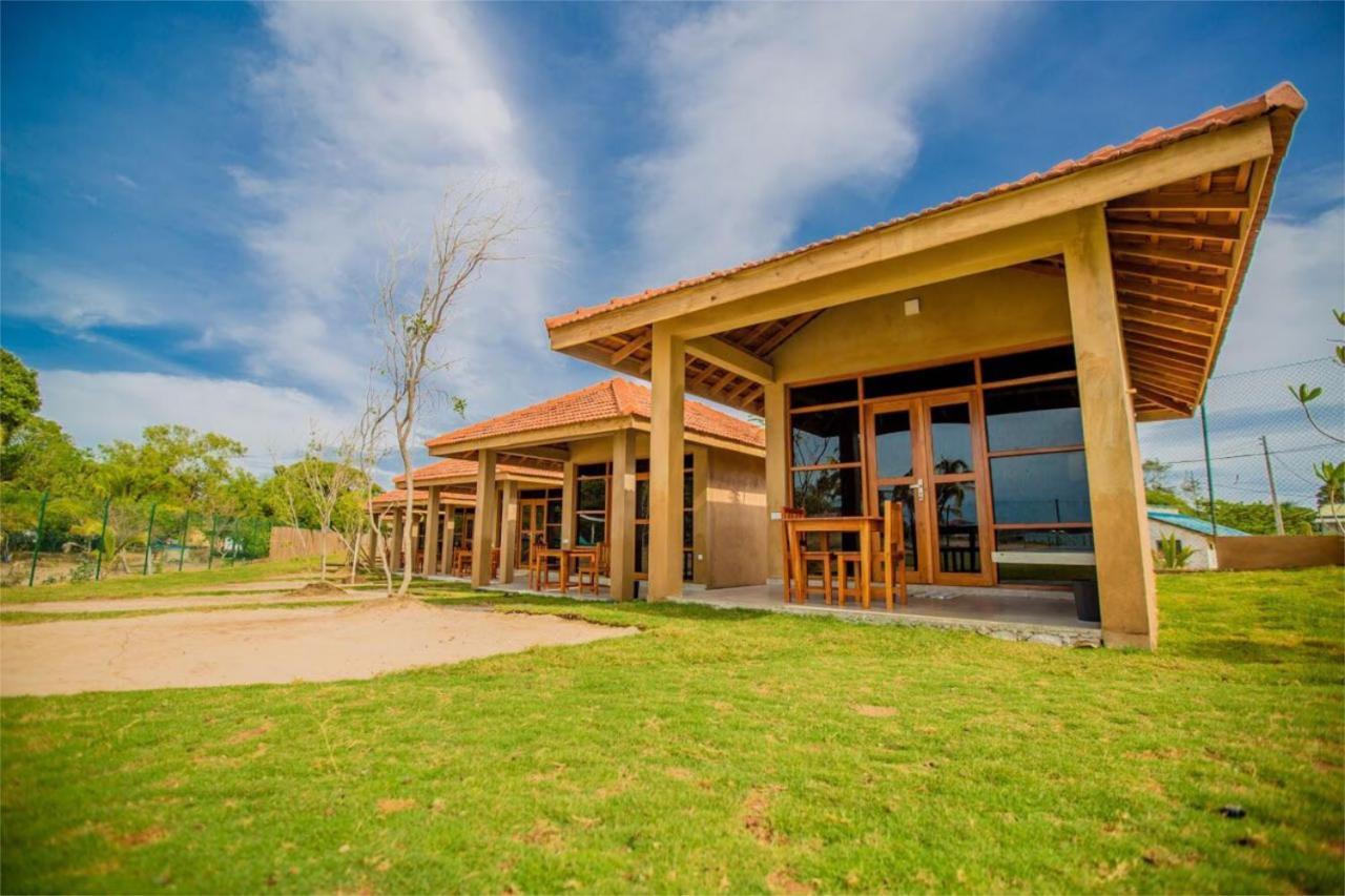 Nikara Nature Resort Arugam Bay Exterior foto
